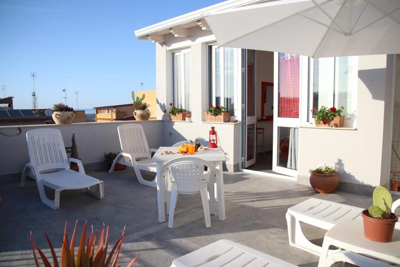Hotel Il Cielo In Una Stanza Balestrate Exterior foto